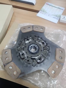 โล๊ะแผ่นคลัตซ์ ราคาถูก ใช้ได้กับรถบรรทุกหลากหลายรุ่น