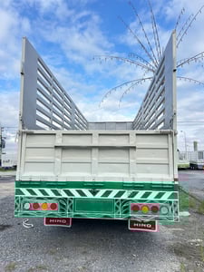 HINO FM รถบรรทุก 10ล้อ กระบะคอกสูง ปี2006 HINO FM รถบรรทุก 10ล้อ กระบะคอกสูง ปี2006