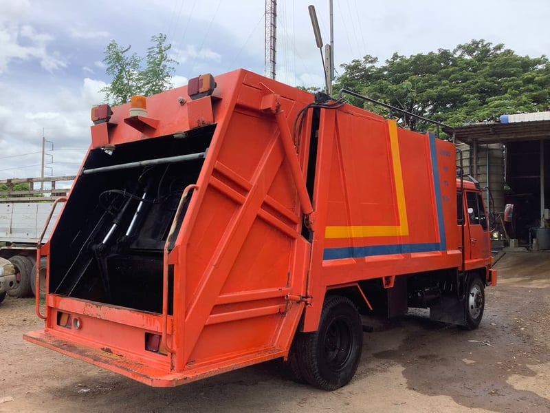 มิตซู6ล้อไอ้หลงFK457 รถขยะ