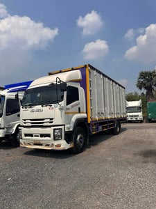 FTR 6ล้อ240 ปี64 ตู้10บาน ยาว7.80 FTR 6ล้อ240 ปี64 ตู้10บาน ยาว7.80