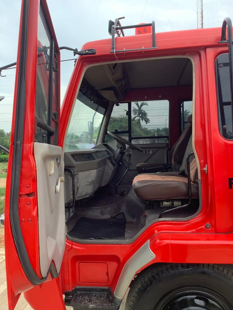 MITSUBISHI FUSO FE 160แรงม้า รถบรรทุก 6ล้อ รถดับเพลิง ปี1997 เลขไมล์น้อยกว่า 10,000 กม.