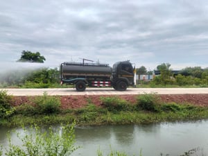 รถน้ำ FRR210