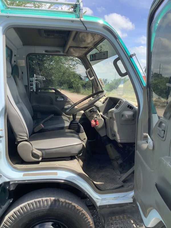 ISUZU NKR 120แรงม้า รถบรรทุก 4ล้อ สองแถว ปี1998