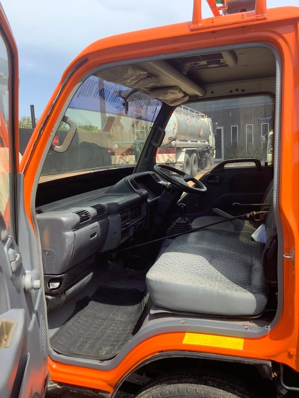 รถขยะ  NKR 130เเรง ปี50