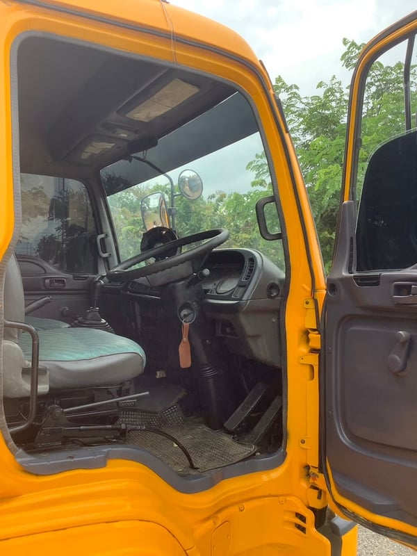 รถขยะ  ISUZU 6ล้อ  เดก้า200แรง ยูโร2 ปี47 #1