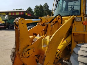 ขายรถตักล้อยาง ยี่ห้อ CATERPILLAR 910E บุ้งกี๋ 1.3 คิว นำเข้าจากอเมริกาแท้ ไม่เคยใช้งานในไทยขาย