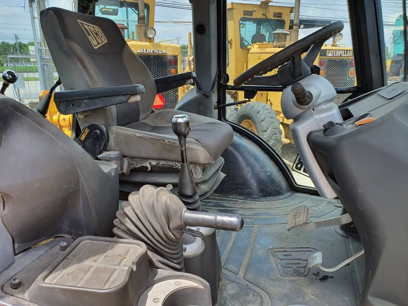 รถตักหน้าขุดหลัง JCB 215S รุ่นยอดนิยม สภาพสวย นำเข้าจากประเทศสหรัฐอเมริกา 2 เพลา รถนอกเเท้ ไม่เคยใช้งานในไทย