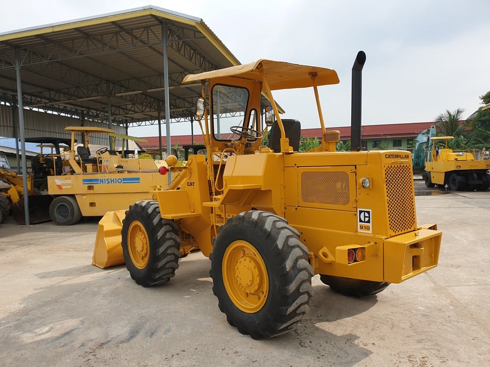 ราคาพิเศษ ขายรถตักล้อยาง ยี่ห้อ CATERPILLAR 910 บุ้งกี๋ 1.2 คิว เครื่อง CAT3204 4สูบ ราคาพิเศษ ขายรถตักล้อยาง ยี่ห้อ CATERPILLAR 910 บุ้งกี๋ 1.2 คิว เครื่อง CAT3204 4สูบ