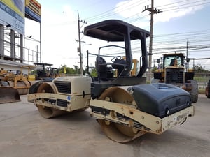 ขายรถบดอัดสั่นสะเทือน Ingersoll Rand DD-118HF ปี 2005 น้ำหนัก 12 ตัน นำเข้าจาก USA ไม่เคยใช้งานในไทย ขายรถบดอัดสั่นสะเทือน Ingersoll Rand DD-118HF ปี 2005 น้ำหนัก 12 ตัน นำเข้าจาก USA ไม่เคยใช้งานในไทย