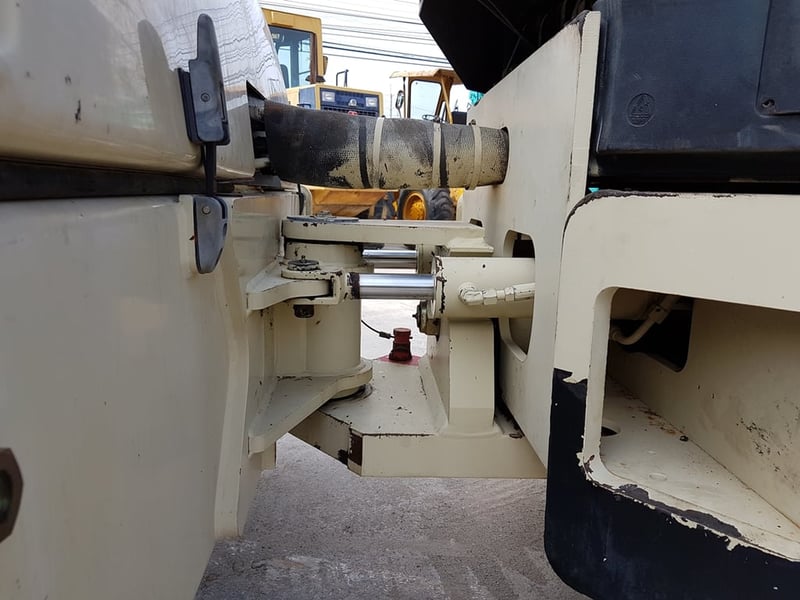 ขายรถบดอัดสั่นสะเทือน Ingersoll Rand DD-138HFA น้ำหนัก 13 ตัน นำเข้าจาก USA สภาพสวย ไม่เคยใช้งานในไทย ขายรถบดอัดสั่นสะเทือน Ingersoll Rand DD-138HFA น้ำหนัก 13 ตัน นำเข้าจาก USA สภาพสวย ไม่เคยใช้งานในไทย