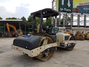 ขายรถบดอัดสั่นสะเทือน Ingersoll Rand DD-138HFA น้ำหนัก 13 ตัน นำเข้าจาก USA สภาพสวย ไม่เคยใช้งานในไทย