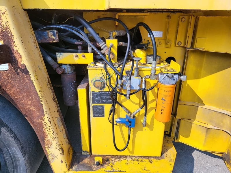 ขายรถบดล้อยางอัดสั่นสะเทือน 7 ล้อยาง ยี่ห้อ SAKAI GW750 นำเข้าจากต่างประเทศ ไม่เคยใช้งานในไทย ขายรถบดล้อยางอัดสั่นสะเทือน 7 ล้อยาง ยี่ห้อ SAKAI GW750 นำเข้าจากต่างประเทศ ไม่เคยใช้งานในไทย