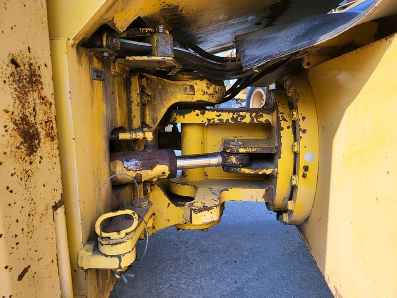 ขายรถบดล้อยางอัดสั่นสะเทือน 7 ล้อยาง ยี่ห้อ SAKAI GW750 นำเข้าจากต่างประเทศ ไม่เคยใช้งานในไทย