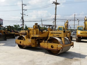 ขายรถบดอัดสั่นสะเทือน 10 ตัน DYNAPAC CC42A นำเข้าจาก USA แท้ 100% สภาพสวย
