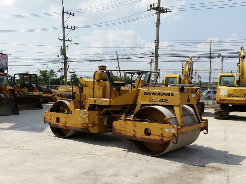 ขายรถบดอัดสั่นสะเทือน 10 ตัน DYNAPAC CC42A นำเข้าจาก USA แท้ 100% สภาพสวย