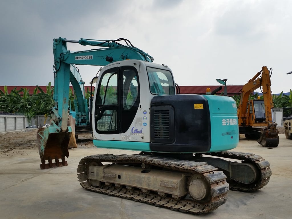 ขายรถขุด KOBELCO SK115SR ปี 2004 นำเข้าจากญี่ปุ่นแท้ 100เปอร์เซ็นต์ ไม่เคยใช้งานในไทย