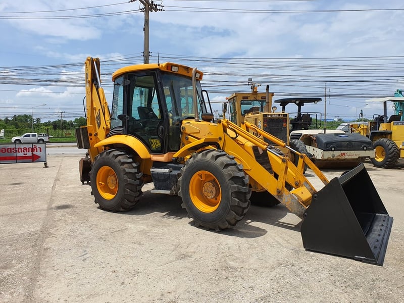 รถตักหน้าขุดหลัง JCB 215S รุ่นยอดนิยม สภาพสวย นำเข้าจากประเทศสหรัฐอเมริกา 2 เพลา รถนอกเเท้ ไม่เคยใช้งานในไทย