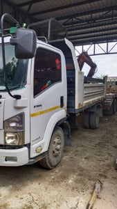 ISUZU FRR 190แรงม้า รถบรรทุก 6ล้อ ดั้มพ์ ปี2015 เลขไมล์ 160,000 กม. รถบ้านปายแดงมือเดียว เจ้าของขายเอง ISUZU FRR 190แรงม้า รถบรรทุก 6ล้อ ดั้มพ์ ปี2015 เลขไมล์ 160,000 กม. รถบ้านปายแดงมือเดียว เจ้าของขายเอง