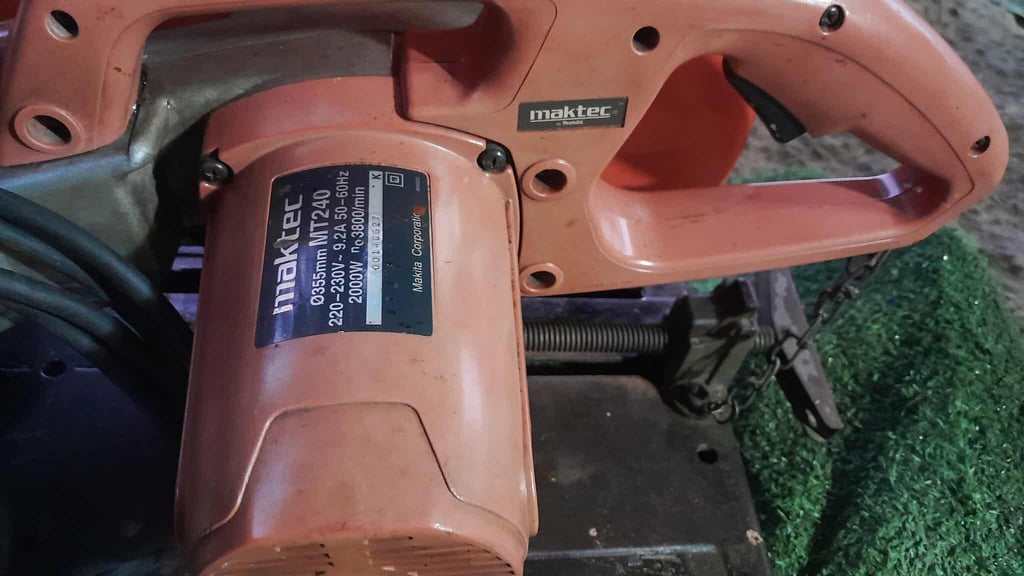 ไฟเบอร์ตัดเหล็ก Maktec MT240 14นิ้ว ไฟเบอร์ตัดเหล็ก Maktec MT240 14นิ้ว
