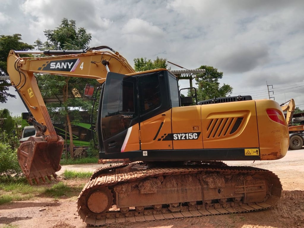 ขายSANY SY215Cปี68ทำงาน 3,710hrเอกสารเล่มทะเบียน ราคา1,500,000฿โทร0867379991อ๊อฟ พิจิตร ขายSANY SY215Cปี68ทำงาน 3,710hrเอกสารเล่มทะเบียน ราคา1,500,000฿โทร0867379991อ๊อฟ พิจิตร