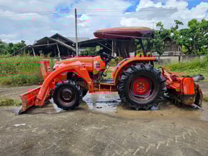ฝากขายรถไถKUBOTA 4708SR1,838hrมีดันหน้าและโรตรี่ ราคา295,000฿ โทร0867379991อ๊อฟ พิจิตร 
