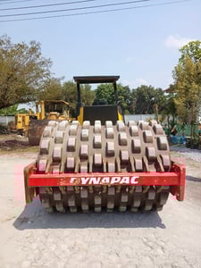 ขายรถบดDYNAPAC CA251PD เป็น2เพลา2เปลื่อกเรียบหุ้มหนาม เอกสารเล่มทะเบียน ราคา800,000฿โทร0867379991อ๊อฟ พิจิตร 