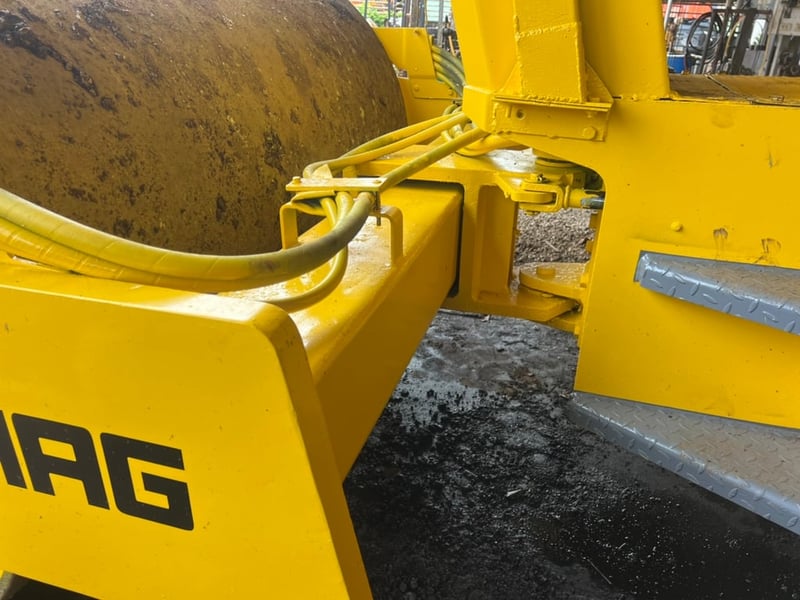 ขายรถบดBOMAG BW212D-2เป็น2เพลา เอกสารเล่มทะเบียน ราคา390,000฿โทร0867379991อ๊อฟ พิจิตร ขายรถบดBOMAG BW212D-2เป็น2เพลา เอกสารเล่มทะเบียน ราคา390,000฿โทร0867379991อ๊อฟ พิจิตร