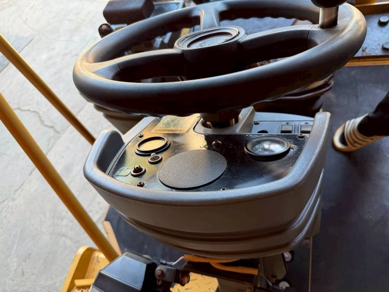 ขายรถบดล้อเรียบCAT CS533E เป็น2เพลาพร้อมใช้ ราคา900,000฿โทร0867379991อ๊อฟ พิจิตร ขายรถบดล้อเรียบCAT CS533E เป็น2เพลาพร้อมใช้ ราคา900,000฿โทร0867379991อ๊อฟ พิจิตร