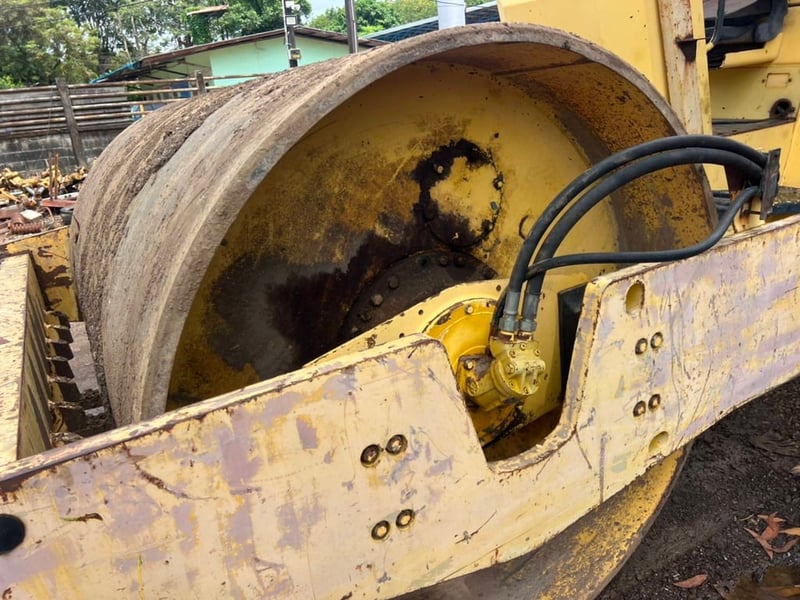 ขายรถบดBOMAG BW212D-2เป็น2เพลา เอกสารใบซื้อขาย ราคา330,000฿โทร0867379991อ๊อฟ พิจิตร ขายรถบดBOMAG BW212D-2เป็น2เพลา เอกสารใบซื้อขาย ราคา330,000฿โทร0867379991อ๊อฟ พิจิตร