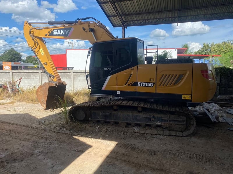 ฝากขายSANY SY 215Cปี68ใช้งานมา 4,000 ชั่วโมงเอกสารเล่มทะเบียนพร้อมโอนราคา 1,300,000 ฿โทร0867379991อ๊อฟ พิจิตร