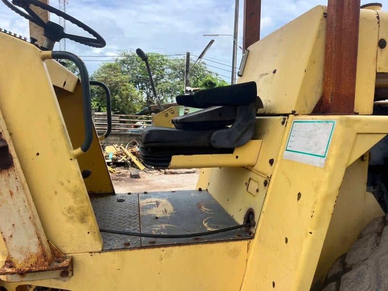 ขายรถบดBOMAG BW212D-2เป็น2เพลา เอกสารใบซื้อขาย ราคา330,000฿โทร0867379991อ๊อฟ พิจิตร ขายรถบดBOMAG BW212D-2เป็น2เพลา เอกสารใบซื้อขาย ราคา330,000฿โทร0867379991อ๊อฟ พิจิตร