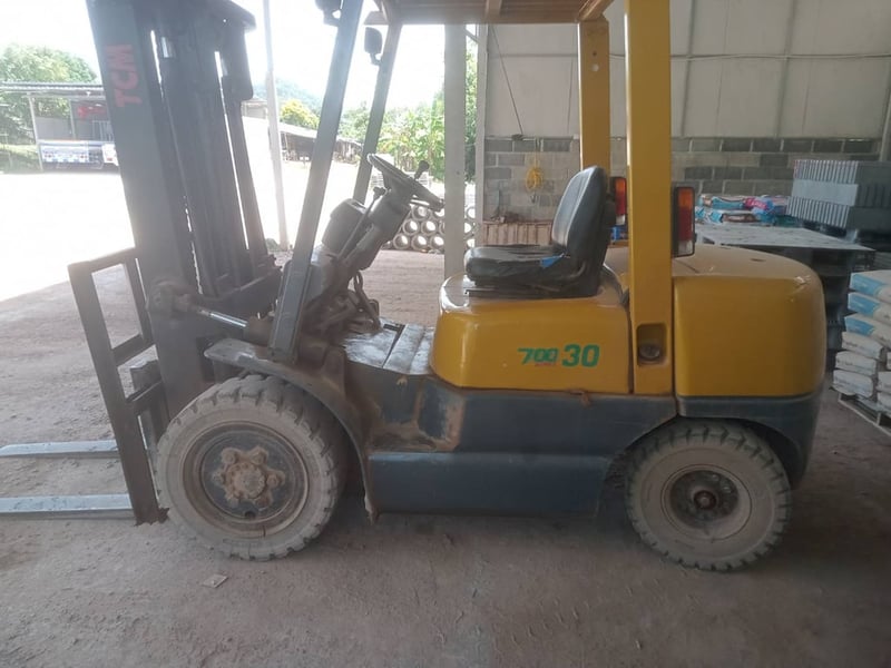 ขายโฟลคลีฟต์Tcm 3ตันz5เสา4เมตรดีเซล ราคา150,000฿โทร0867379991อ๊อฟ พิจิตร ขายโฟลคลีฟต์Tcm 3ตันz5เสา4เมตรดีเซล ราคา150,000฿โทร0867379991อ๊อฟ พิจิตร