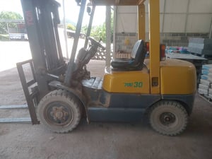 ขายโฟลคลีฟต์Tcm 3ตันz5เสา4เมตรดีเซล ราคา150,000฿โทร0867379991อ๊อฟ พิจิตร ขายโฟลคลีฟต์Tcm 3ตันz5เสา4เมตรดีเซล ราคา150,000฿โทร0867379991อ๊อฟ พิจิตร