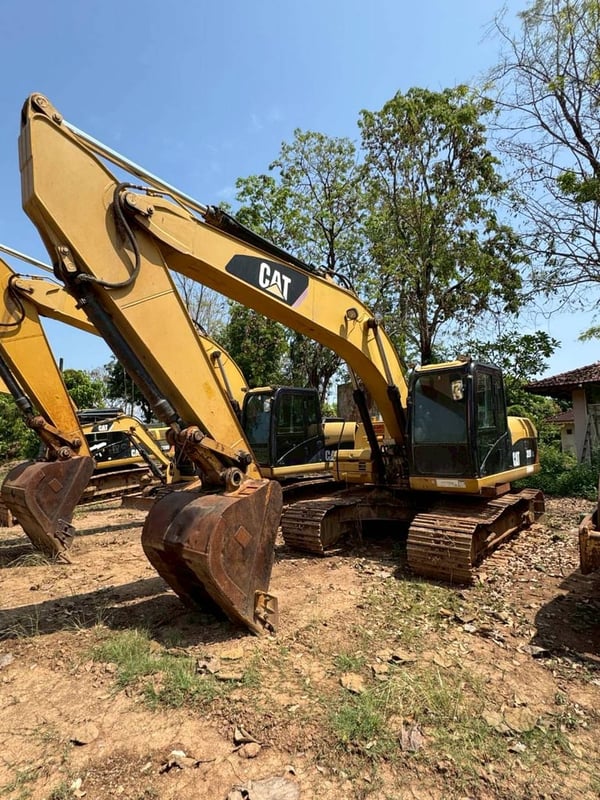 ขายCAT320 DGCปี56เอกสารเล่มทะเบียนราคา870,000฿ต่อรอง โทร0867379991อ๊อฟ พิจิตร ขายCAT320 DGCปี56เอกสารเล่มทะเบียนราคา870,000฿ต่อรอง โทร0867379991อ๊อฟ พิจิตร