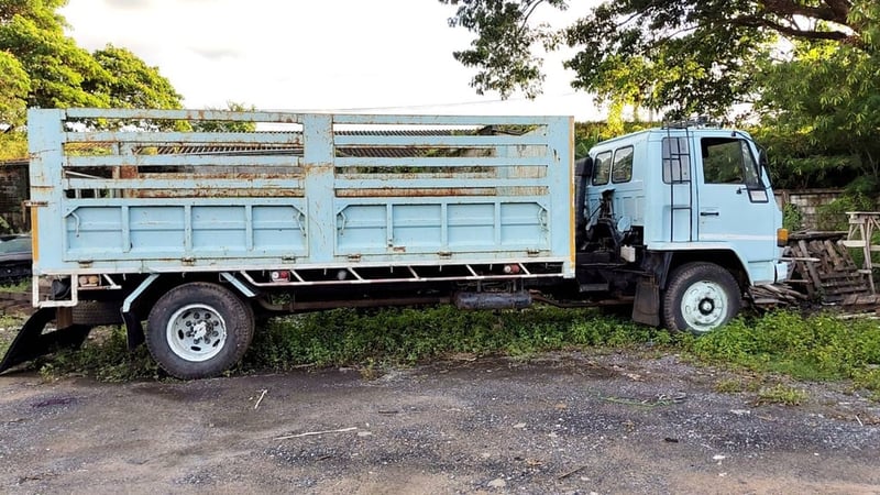 ฝากขาย6ล้อISUZU195hpปี36กระบะยาว6.30ม.พรอมใช้ ราคา250,000฿โทร0867379991อ๊อฟ พิจิตร