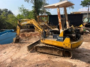 ขายKOMATSU PC30-6พร้อมใช้ ราคา120,000฿โทร0867379991อ๊อฟ พิจิตร 