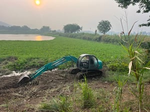 ฝากขยKOBELCO SK100M5Super เอกสารเล่มทะเบียน ราคา300,000฿โทร0867379991อ๊อฟ พิจิตร ฝากขยKOBELCO SK100M5Super เอกสารเล่มทะเบียน ราคา300,000฿โทร0867379991อ๊อฟ พิจิตร