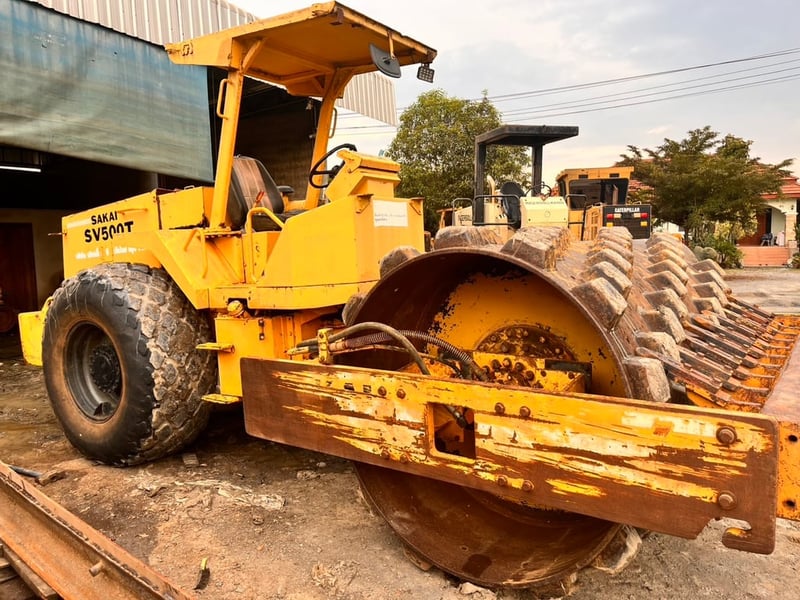 ขายSAKAI SV500TF เป็น2เพลา2เปลือกเรียบหุ้มหนาม เอกสารเล่มทะเบียน ราคา750,000฿โทร0867379991อ๊อฟ พิจิตร 