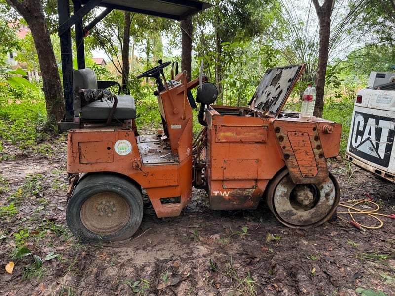 ขายรถบดSakai tw350 ขนาด3ตัน ราคา170,000฿โทร0867379991อ๊อฟ พิจิตร 