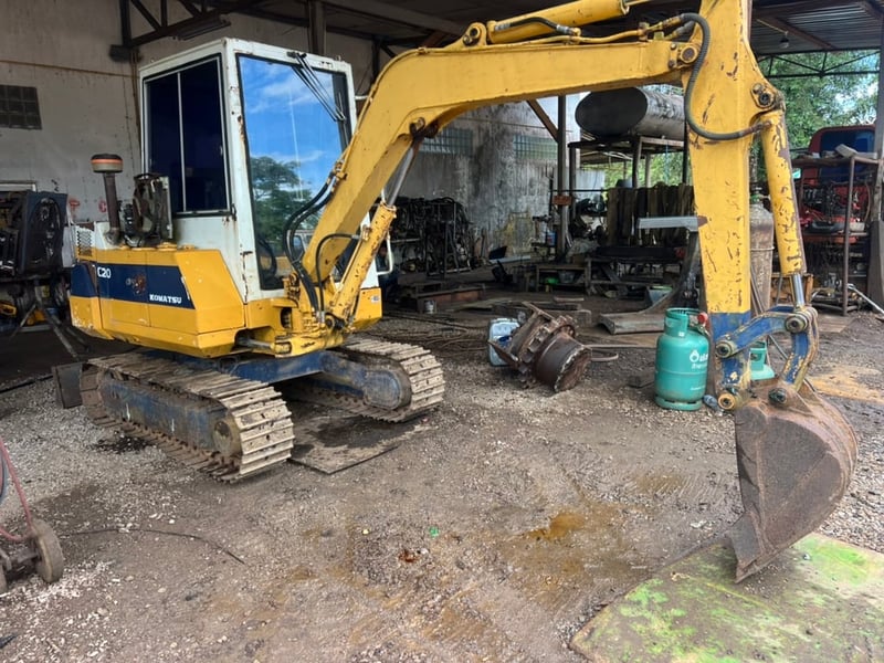 ขายKOMATSU PC20-6เก๋งแอร์ สวยๆพร้อมใช้ ราคา150,000฿โทร0867379991อ๊อฟ พิจิตร