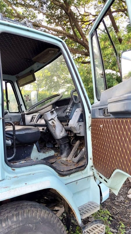 ฝากขาย6ล้อISUZU195hpปี36กระบะยาว6.30ม.พรอมใช้ ราคา250,000฿โทร0867379991อ๊อฟ พิจิตร