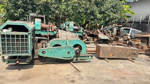 ขายปั่นจั่นอู่โต สูง16.50ม.วิ้น25ตุ้ม3.7ตันราง11เมตรเครื่องฮีโน่EC100 ขายราคา170,000฿พร้อมใช้โทร0867379991อ๊อฟ พิจิตร 