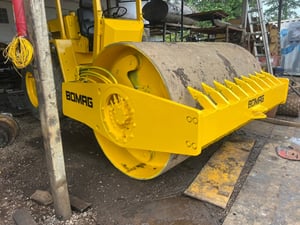 ขายรถบดBOMAG BW212D-2เป็น2เพลา เอกสารเล่มทะเบียน ราคา390,000฿โทร0867379991อ๊อฟ พิจิตร ขายรถบดBOMAG BW212D-2เป็น2เพลา เอกสารเล่มทะเบียน ราคา390,000฿โทร0867379991อ๊อฟ พิจิตร