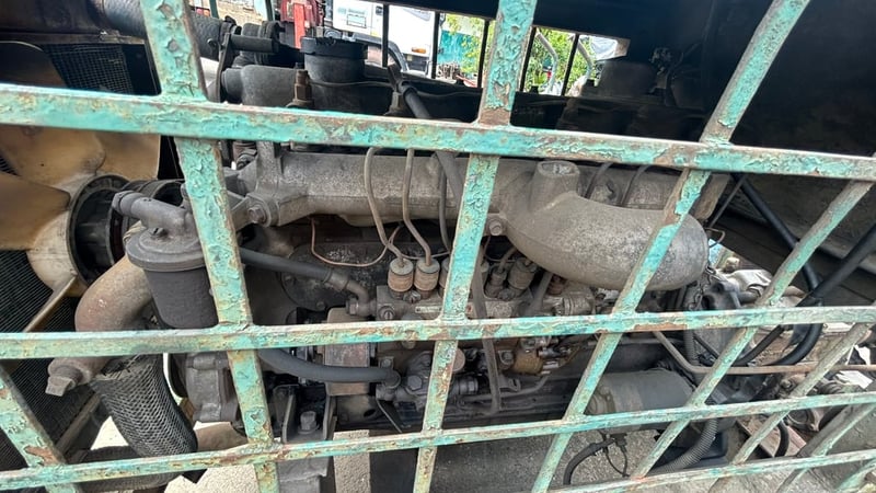 ขายปั่นจั่นอู่โต สูง16.50ม.วิ้น25ตุ้ม3.7ตันราง11เมตรเครื่องฮีโน่EC100 ขายราคา170,000฿พร้อมใช้โทร0867379991อ๊อฟ พิจิตร 