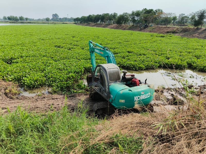 ฝากขยKOBELCO SK100M5Super เอกสารเล่มทะเบียน ราคา300,000฿โทร0867379991อ๊อฟ พิจิตร ฝากขยKOBELCO SK100M5Super เอกสารเล่มทะเบียน ราคา300,000฿โทร0867379991อ๊อฟ พิจิตร