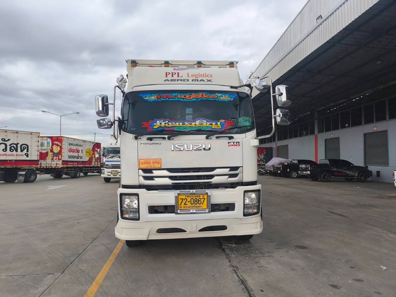 ขาย ISUZU FTR รถบรรทุก 6ล้อ พร้อมพ่วงแม่ลูก ปี2023