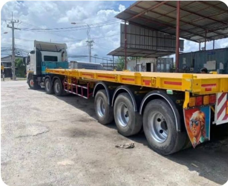 ขายรถหัวลากVOLVO พร้อมเครื่องปั่นไฟ(Generators) + หางพ่วง (ขายดาวน์)