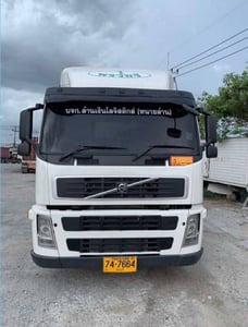 ขายรถหัวลากVOLVO พร้อมเครื่องปั่นไฟ(Generators) + หางพ่วง (ขายดาวน์)