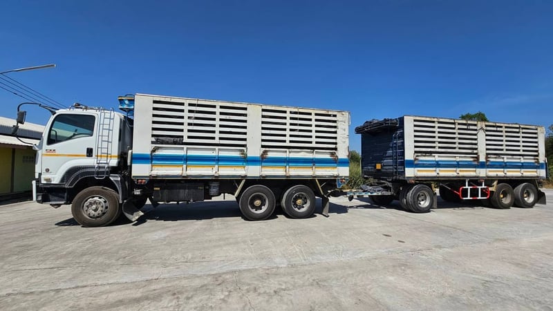 ISUZU FXZ 360แรงม้า รถบรรทุก 10ล้อ กระบะเหล็ก ปี2017