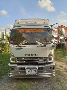 ISUZU FRR 210แรงม้า รถบรรทุก 6ล้อ ตู้เย็น ปี2022